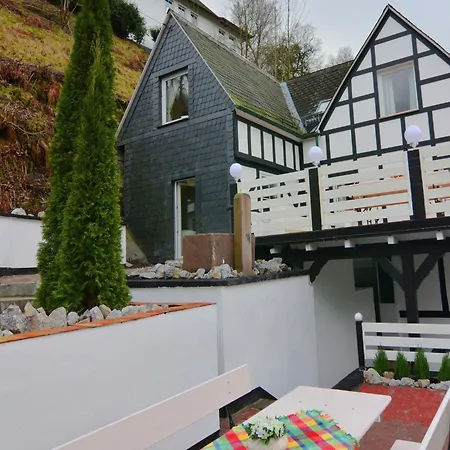 In Der Naehe Des Skigebietes Schmallenberg